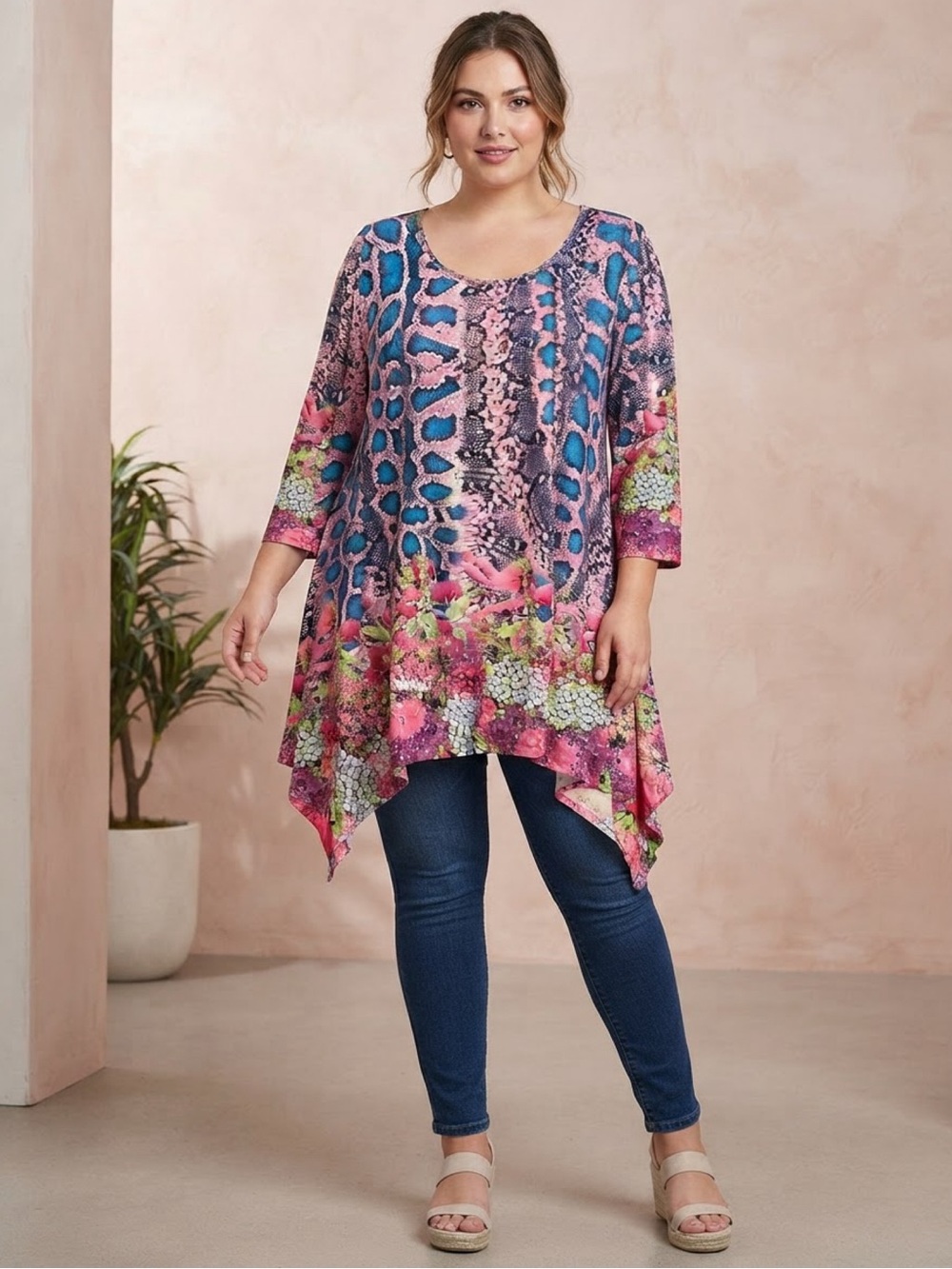 White Mark Mixed Snake Print and Floral Half Sleeve Shark Bite Hem Tunic
